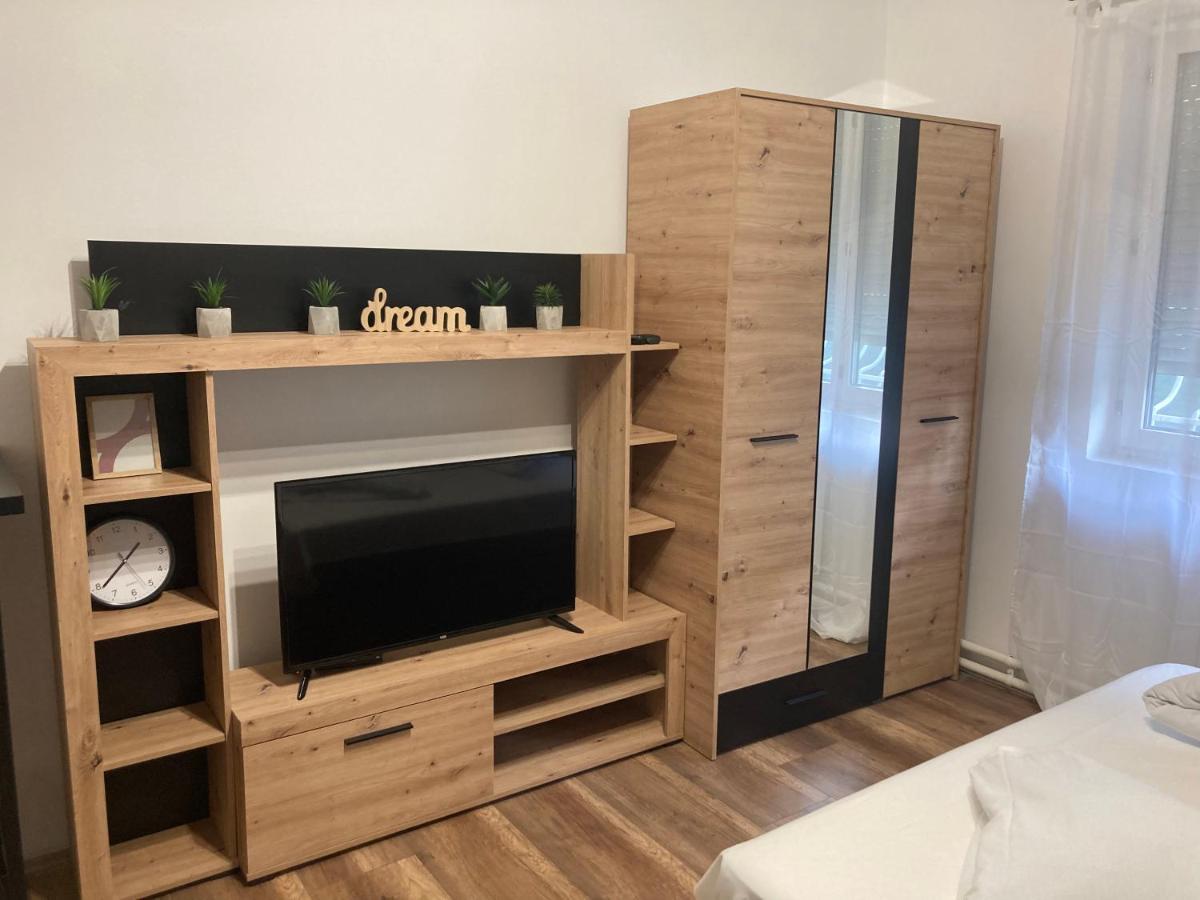 杜加酒店 诺威萨 外观 照片
